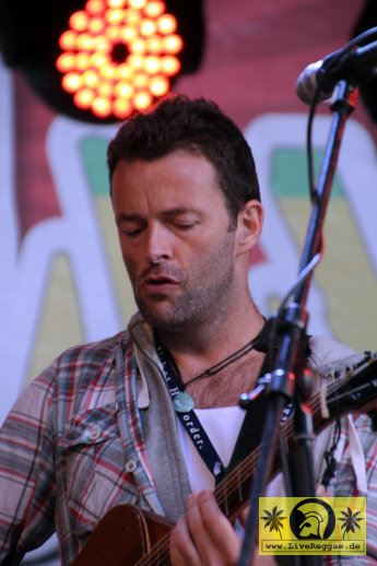 Owen Gasey (IRL) with Rudy Valentino 21. Reggae Jam Festival - Bersenbrueck 26. Juli 2015 (13).JPG